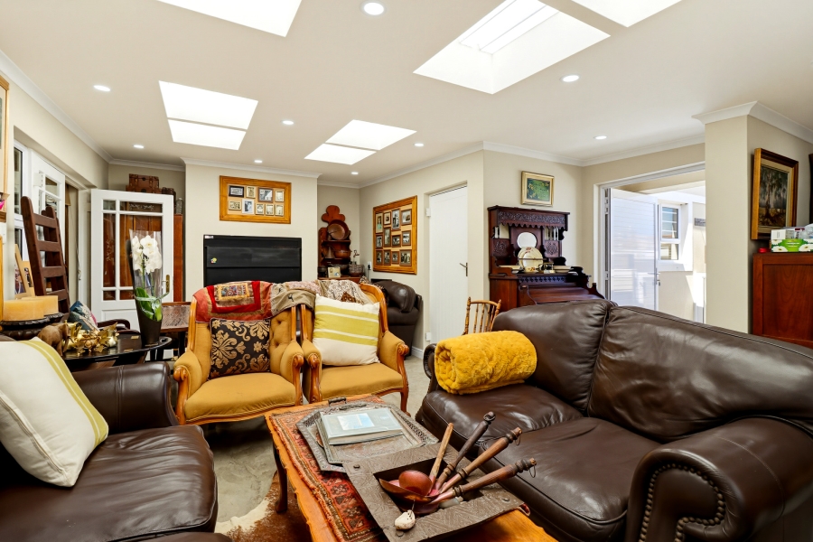 2 Bedroom Property for Sale in Harbour Island Western Cape